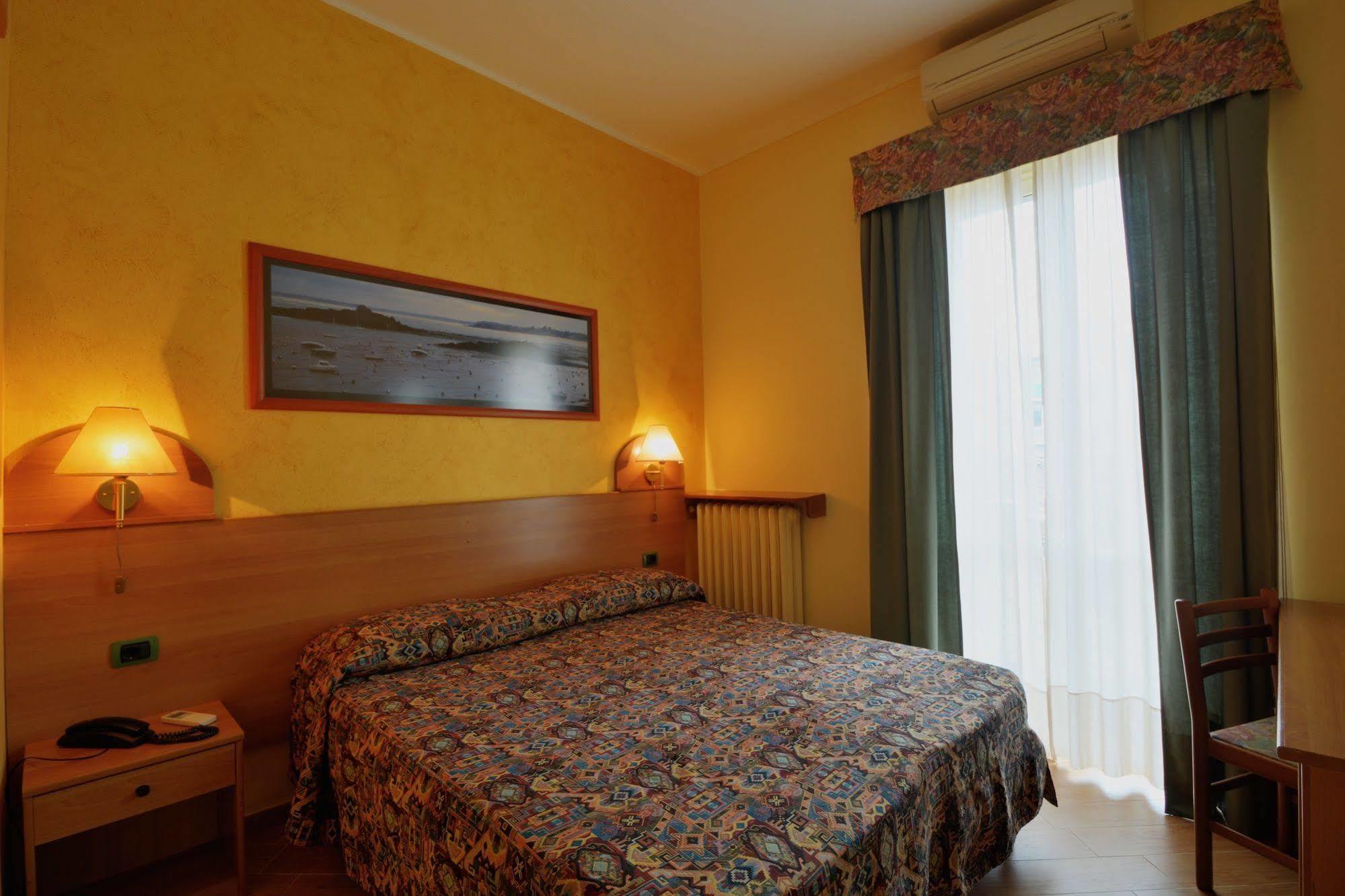 Hotel Eden Турин Экстерьер фото